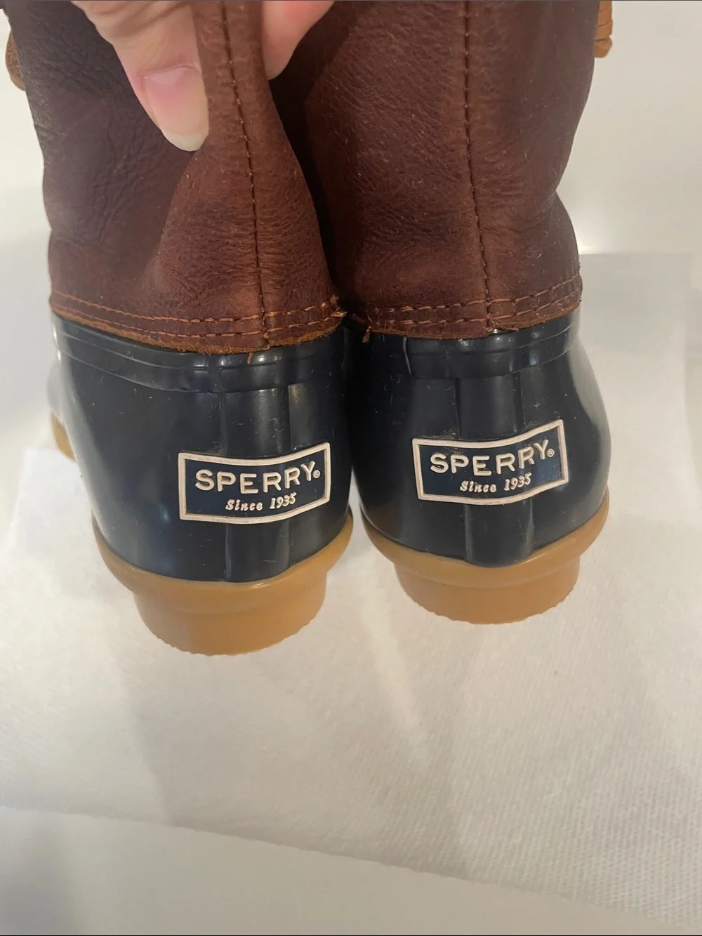 Sperry women’s duck